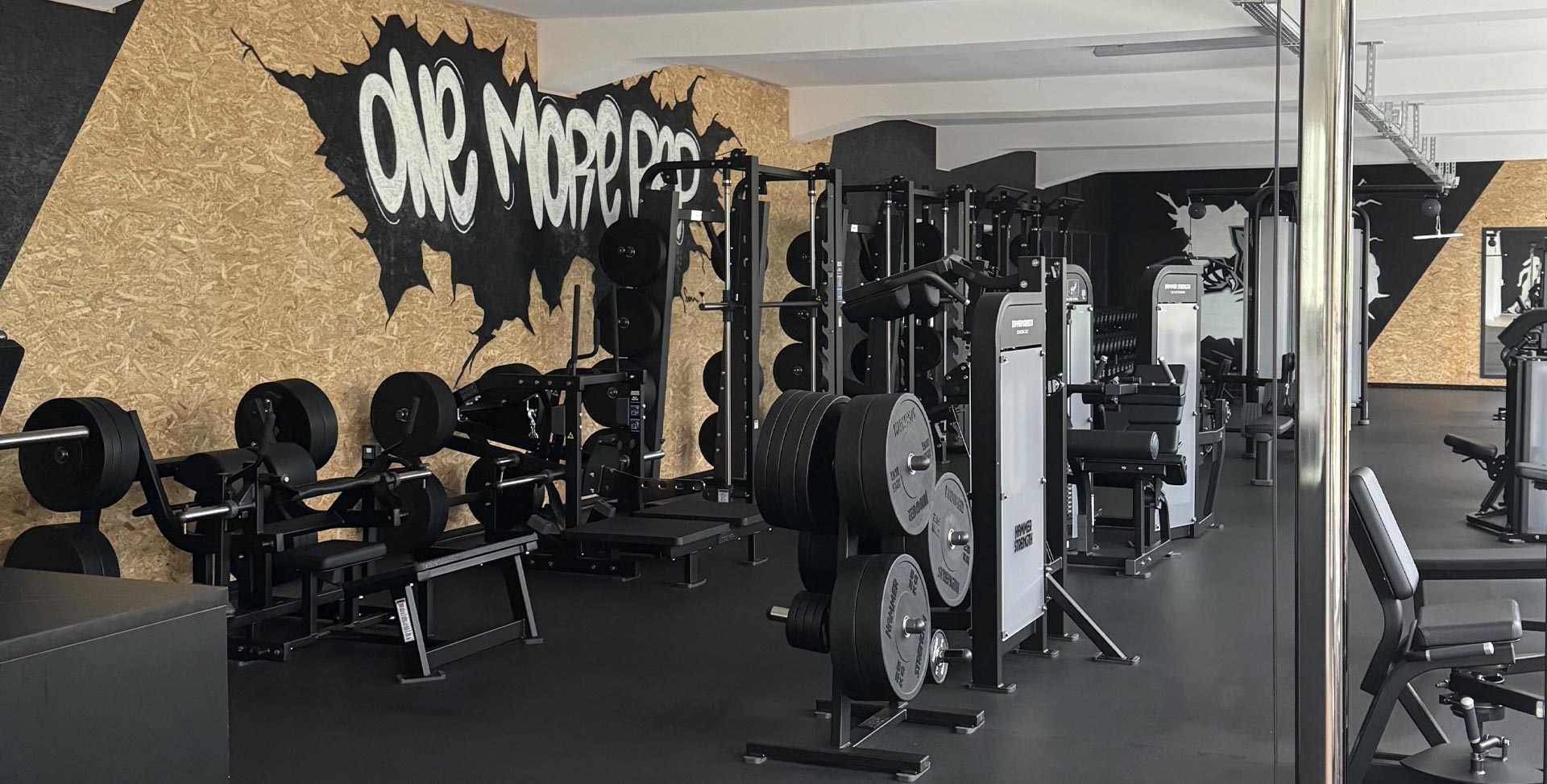 Dark-fitness-entrainement-musculaire